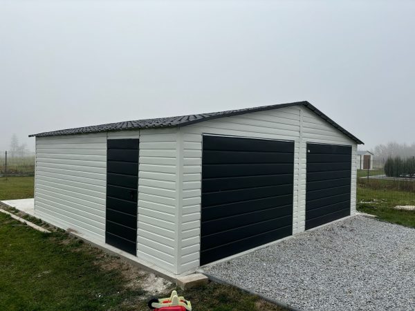 Garaż 8m x 6m, bramy uchylne, filc antyskropleniowy, blachodachówka - Image 2