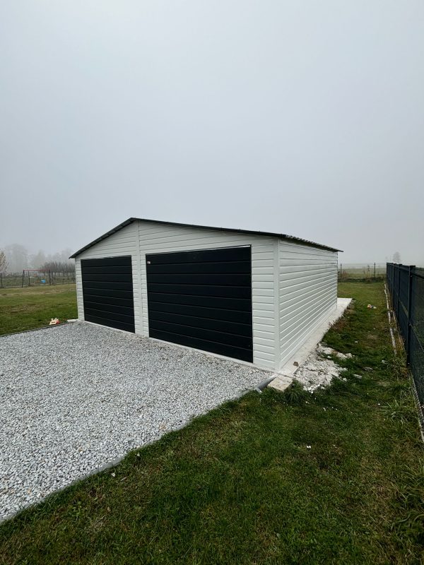 Garaż 8m x 6m, bramy uchylne, filc antyskropleniowy, blachodachówka - Image 3